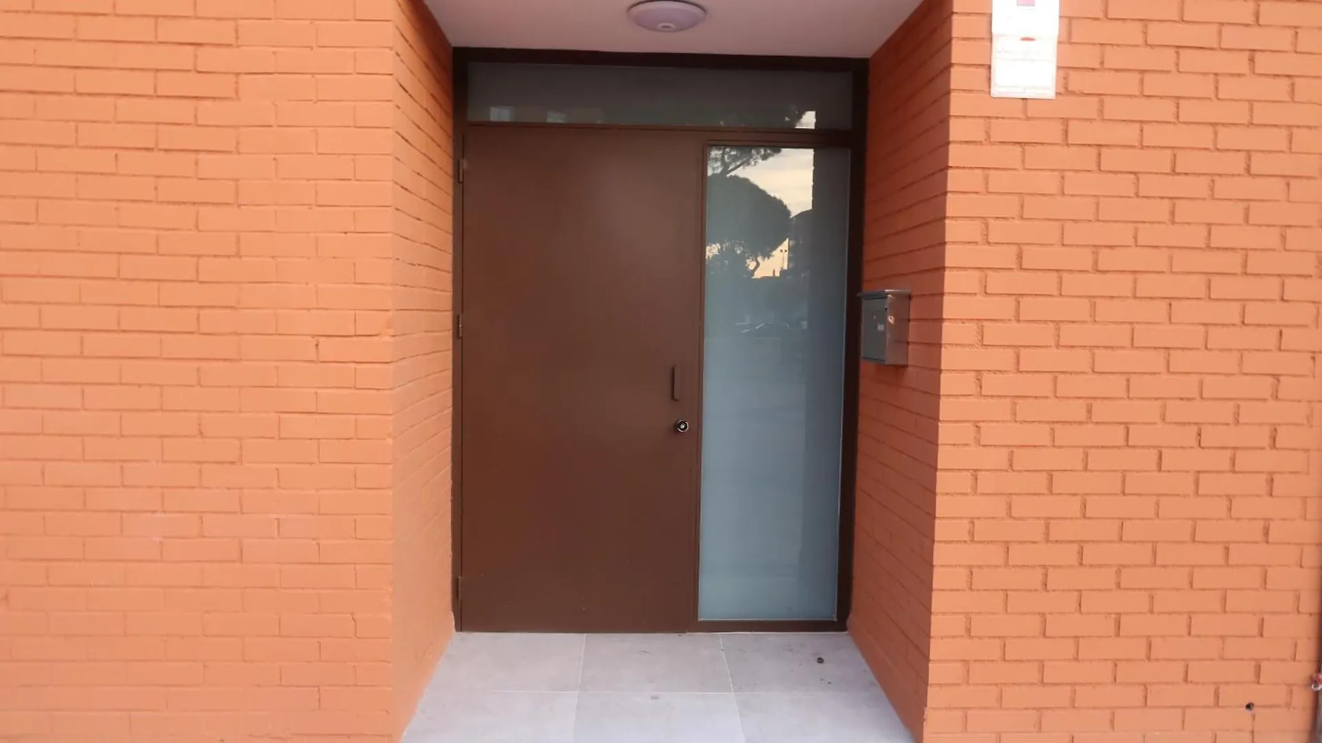 Ama Madrid Metropolitano 02 Apartment